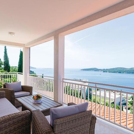 Apartment Na Krstu I Orasac Bagian luar foto