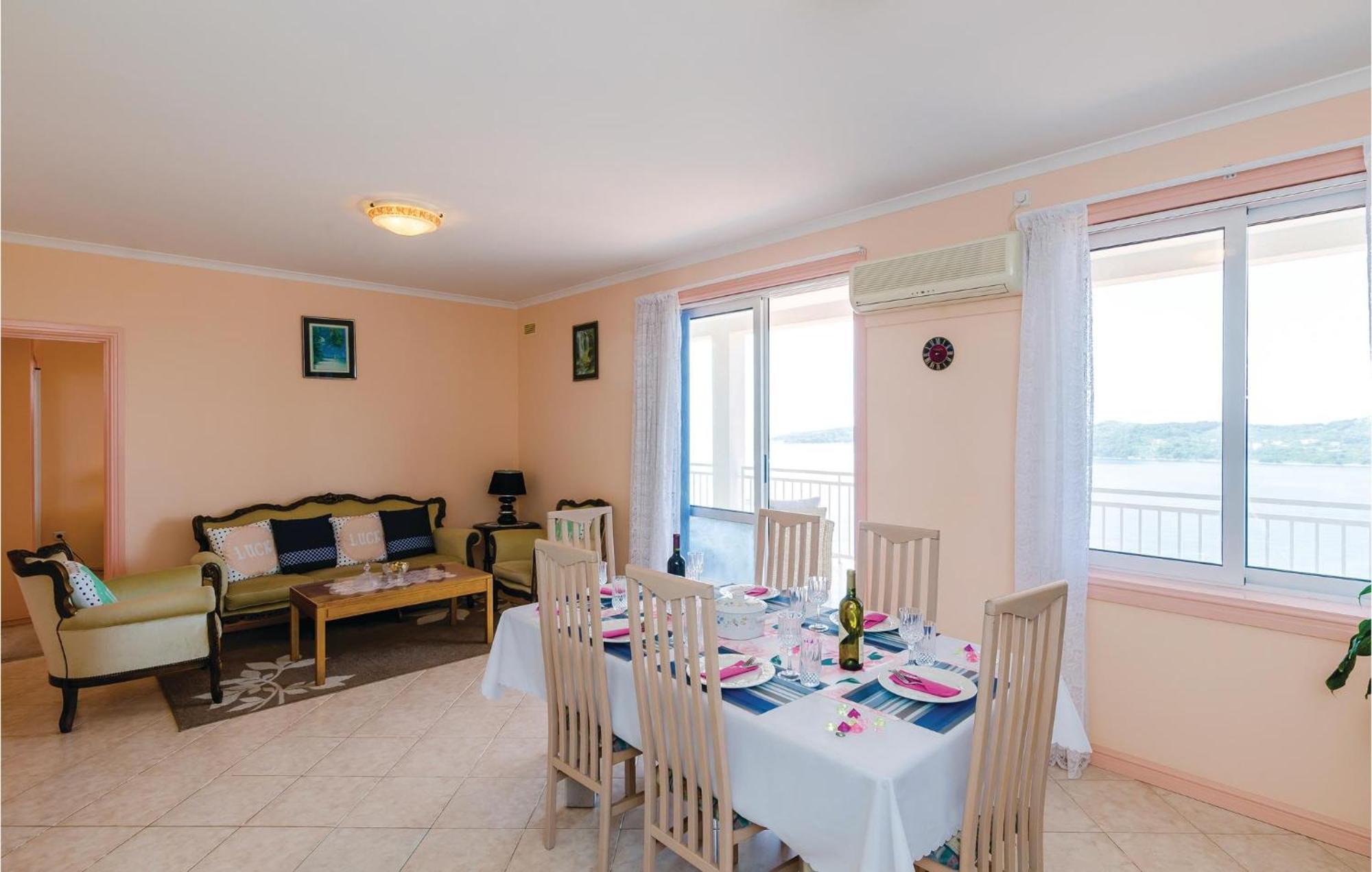 Apartment Na Krstu I Orasac Bagian luar foto